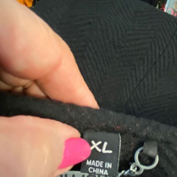 Joujou Black Coat Size Junior XL or Woman's Small - Picture 12 of 12